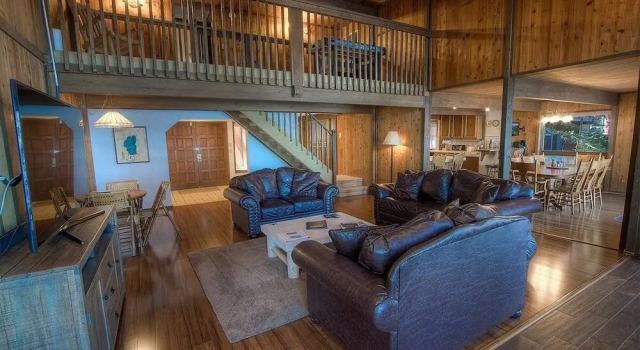 Cyh1281- Tahoe Acres 5 Bedroom Home
