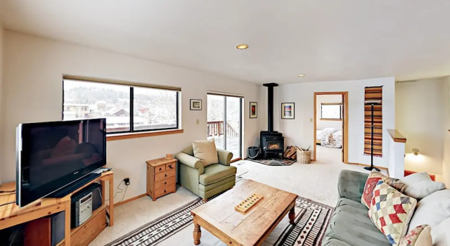 Riverfront Retreat - 3 Br Home