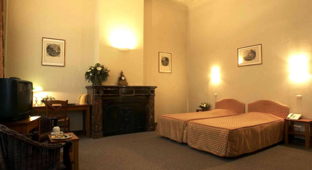 Hotel Monasterium PoortAckere Ghent, Забронировать Отель Elisabethbegijnhof-Papegaai Гент, рядом с Old Fish Market