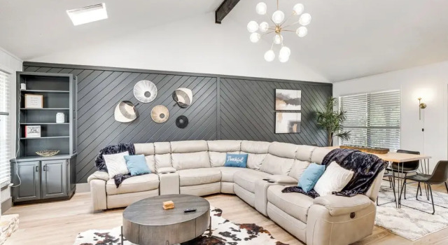 Modern Georgetown Home < 2 Mi to Blue Hole Park!, Rezerwuj Dom wakacyjny Hotele w Georgetown z parkingiem, Parking