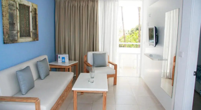Апартаменты с 2 комнатами Aparthotel Playa del Sol - Adults Only