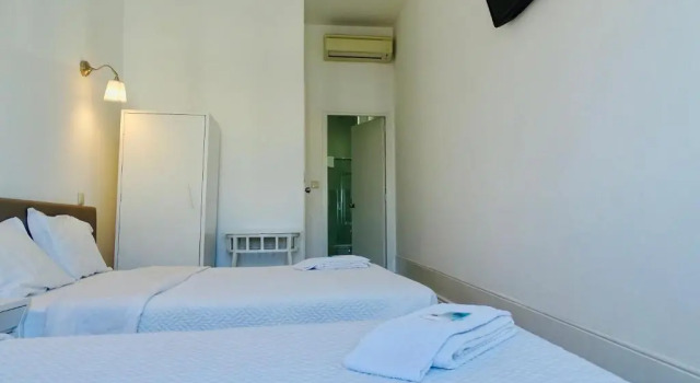 Трёхместный номер Standard Poveira Hotel