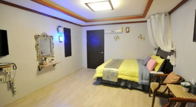Sokcho Sea Fragrance Pension, Boek Hotel Hotels in Gangwon-Do met parkeren, Parkeren