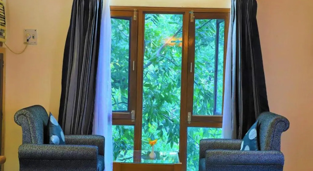 Полулюкс The Den Corbett Resort