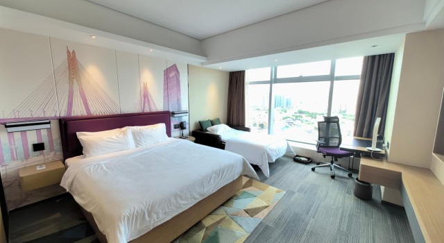 Hampton by Hilton Zhanjiang Renmin Avenue, Boek Hotel Hotels in Zhanjiang met parkeren, Parkeren