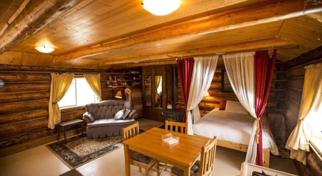 Solitude B&B on Aveley Ranch, Buchen Sie Bed & Breakfast Vavenby British Columbia