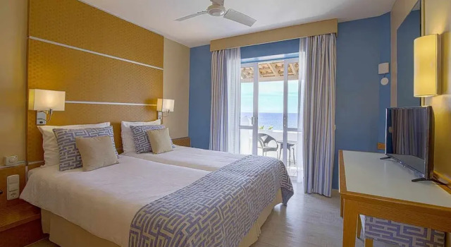 Семейный номер Classic с видом на море ROBINSON ESQUINZO PLAYA - All Inclusive