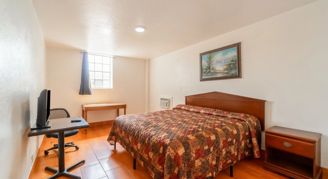 Hotel O Colonial Inn Brownsville Tx, Забронировать Отель Браунсвилл Rio Grande Valley, рядом с Market Square Research Center