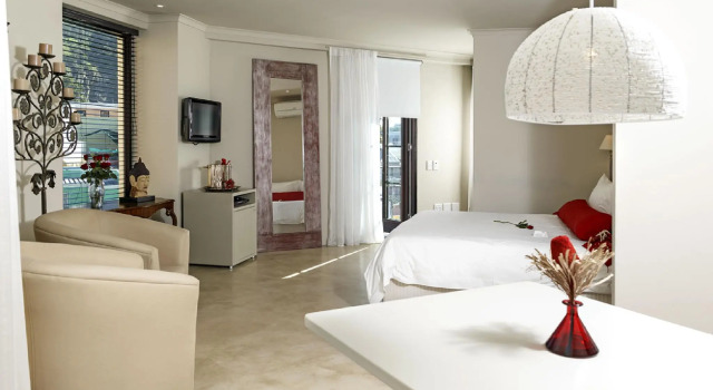 Двухместный люкс Deluxe Rouge on Rose Boutique Hotel