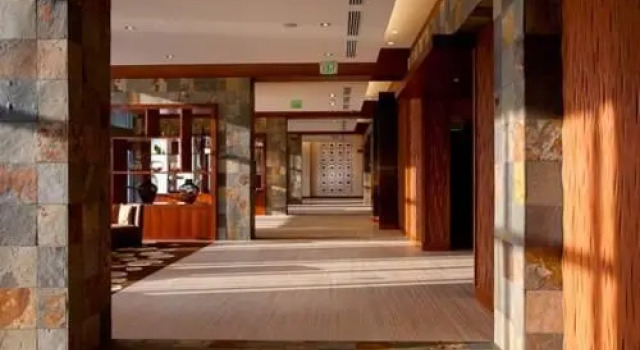 Mason Inn Conference Center and Hotel, Забронировать Отель Фэрфакс 
