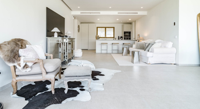 RLQ - Modern 2 Bed Apt With Rooftop Plunge Pool