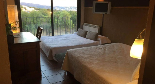 El Cau de Palau, Reservar Hotel Palau-saverdera 