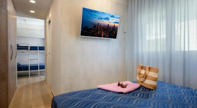 Четырёхместный номер Standard с балконом Hotel Marilena