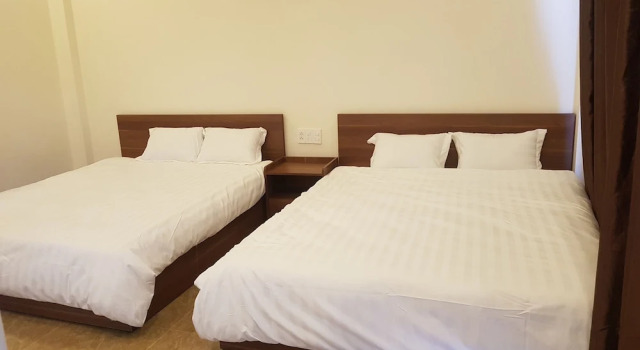 Четырёхместный номер Superior с балконом An Nhien Hotel
