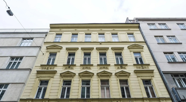 Cosmopolitan Central Prague Apartment