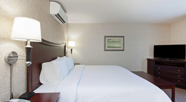 Hampton Inn & Suites Oakland Airport-Alameda, Забронировать Отель Окленд Область залива Сан-Франциско