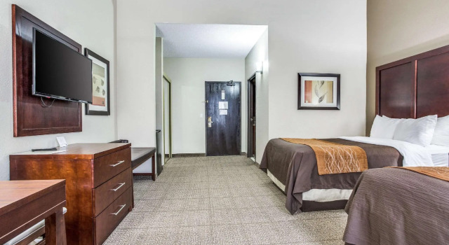 Четырёхместный номер Standard Comfort Inn & Suites Love Field-Dallas Market Center