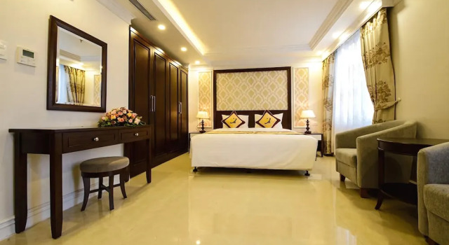 Студия The Shine Office and Apartment