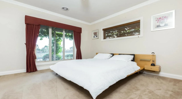 La Bella Vita, Book Bed and Breakfast Batesford Victoria