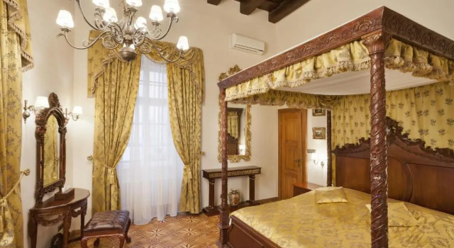 Suite Hotel U Prince Prague by BHG