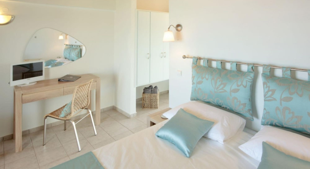 Galazio Kima Apartments - Bougainvillea Top Floor Suite 10, Rezervați Apartament Kalyves Apokoronas