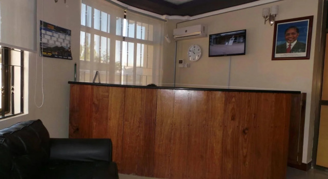Fahari Hotel, Buchen Sie Hotel Sinza Daressalam
