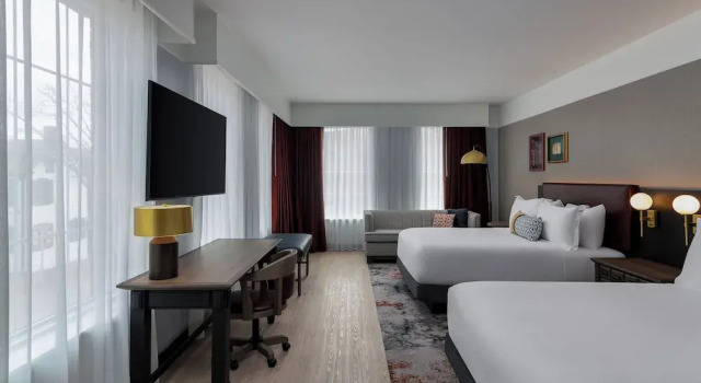 Четырёхместный номер Standard Hotel Indigo West Chester - Downtown by IHG