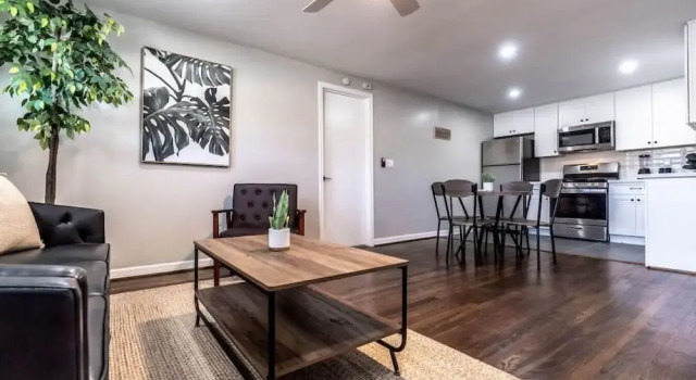 Spacious Apt Home 6 Min From Medical Center!, Забронировать Апартаменты/квартира Хьюстон Texas Gulf Coast, рядом с Коллекция Менил