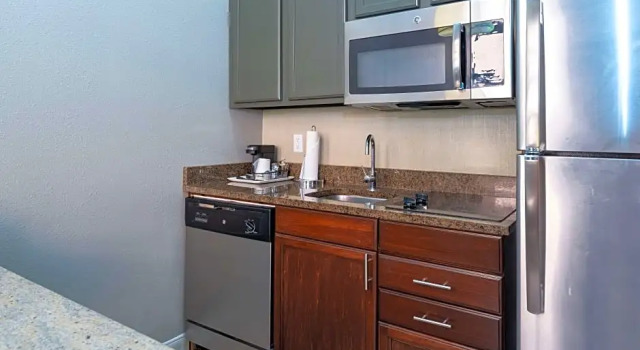 Двухместный люкс Hospitality c 1 комнатой Hampton Inn and Suites New Orleans Convention Center