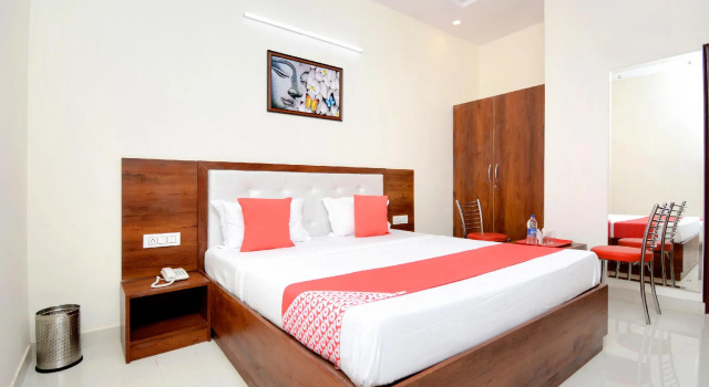 OYO 27061 Hotel Magnum, Rezervovat Hotel Hotely v Punjab s parkováním, Parkování