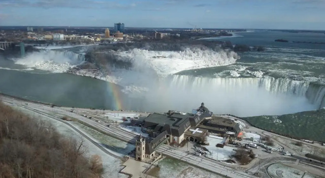 Двухместный номер Standard с видом на воду Tower Hotel at Fallsview