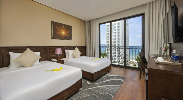 Golden Lotus Hotel Da Nang