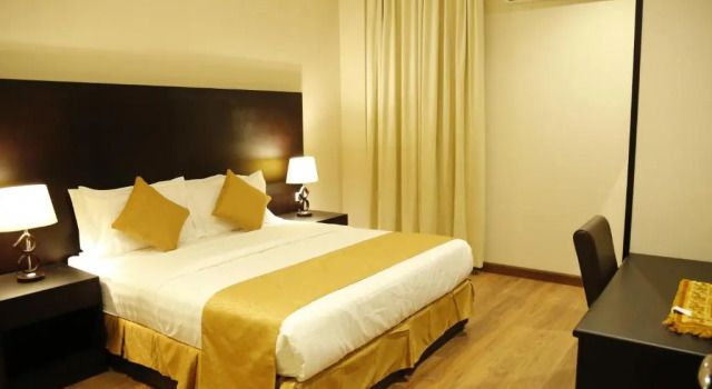 Люкс Flora Hotel Suite 2