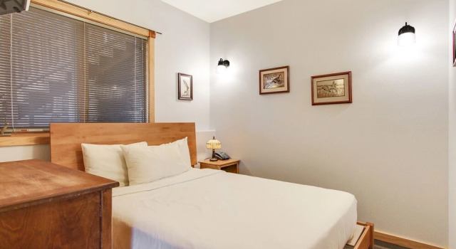Mount Nimbus 12B - 3 Br Condo