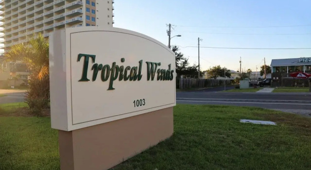 Tropical Winds 303 2 Bedroom Condo by RedAwning, Prenota Hotel Hotel a Alabama con piscina, Piscina