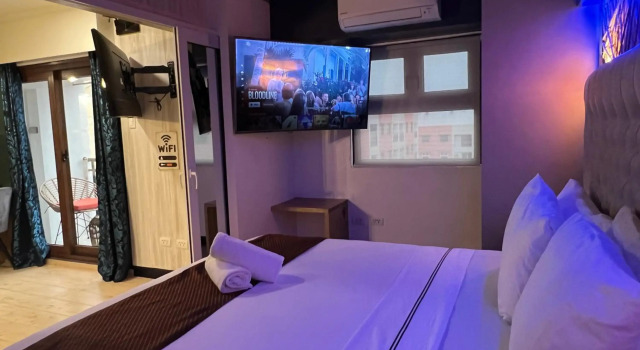 CLOCKWORKORANGE Luxury Suites 4-Minutes Away To Airport, Book Condo Hotel Apart‑Hotels in Cebu, Condo Hotel