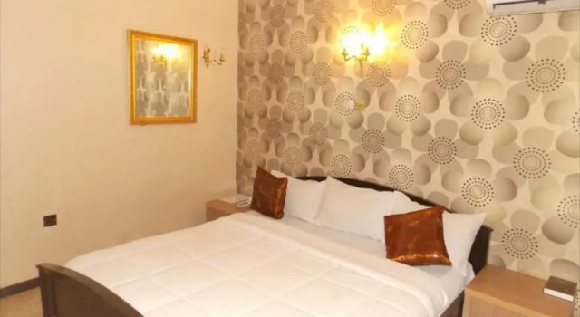 Savannah Suites and Apartments, Book Apartment Hotels in Bwari with a Pool, Swimming Pool