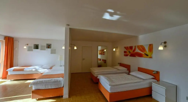 urraum Hotel, Забронировать Отель Пульхайм Северный Рейн-Вестфалия