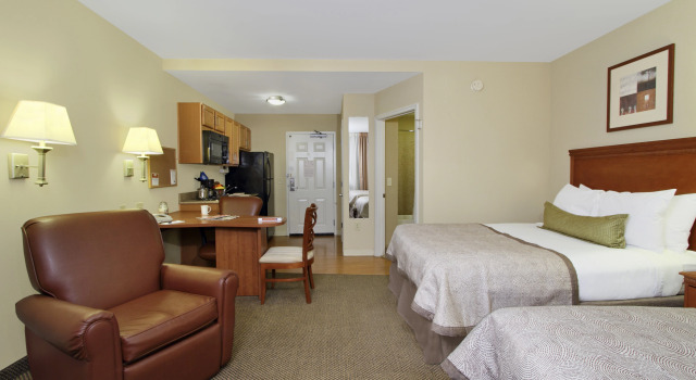 Candlewood Suites Norfolk Airport by IHG, Забронировать Отель Норфолк Виргиния