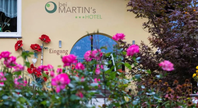 bei Martins, Забронировать Отель Отели Лачес 3 звезды, 3*
