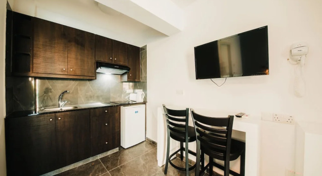 Трёхместный номер Superior с балконом A Maos Hotel Apartments