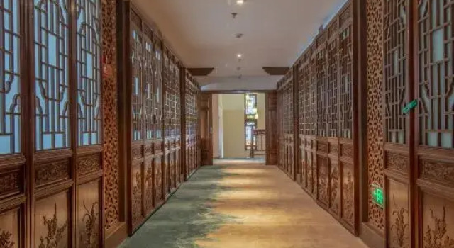 Lijiang Phoenix Health Resort Hotel (Shuhe Ancient Town Branch)