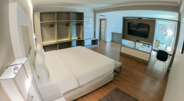 Люкс Executive Bisinii Boutique Hotel