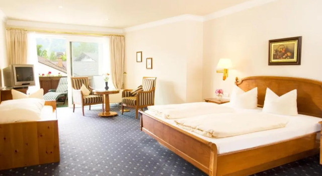 Трёхместный номер Standard Biohotel Garmischer Hof