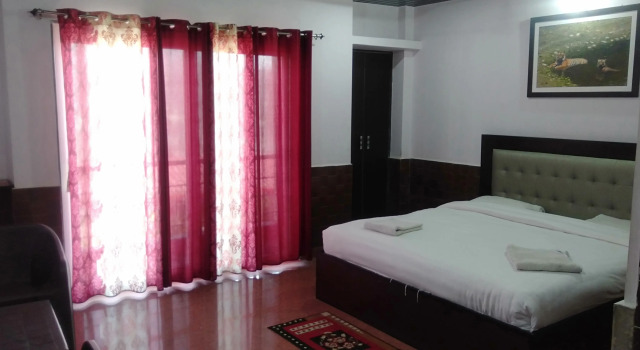 Hill Monal, Rezervovat Hotel Nainital Uttarakhand