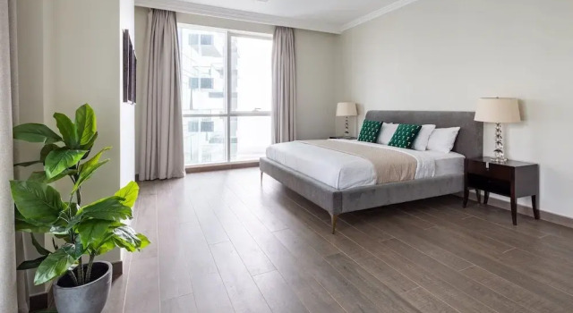 Astonishing & Grand 3BR w/ Beach Views & 2 Balconies!, Забронировать Апартаменты/квартира Апартаменты Эмирата Дубая, рядом с Dubai Marina Yacht Club, Апартаменты/квартира