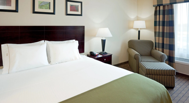 Holiday Inn Express Hotel & Suites Syracuse North - Cicero by IHG, Buchen Sie Hotel Cicero New York State