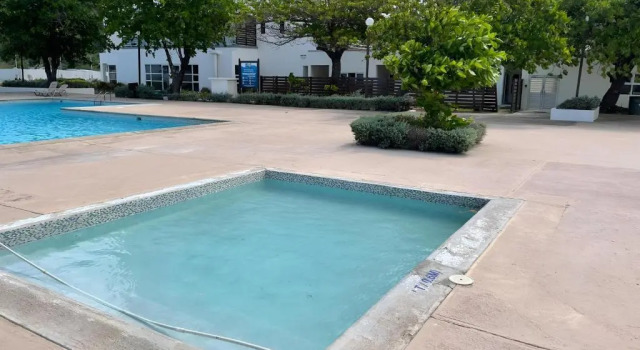 Cottage 3 chambres C-Vue Villa "Pool AC Gated SeaFront"