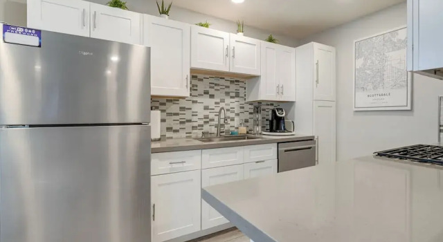 Апартаменты 2 Mi to Old Town Scottsdale: Sleek Apartment