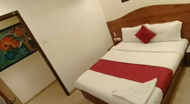hotel beach crown juhu, Забронировать Отель Отели штата Махараштры 3 звезды, 3*